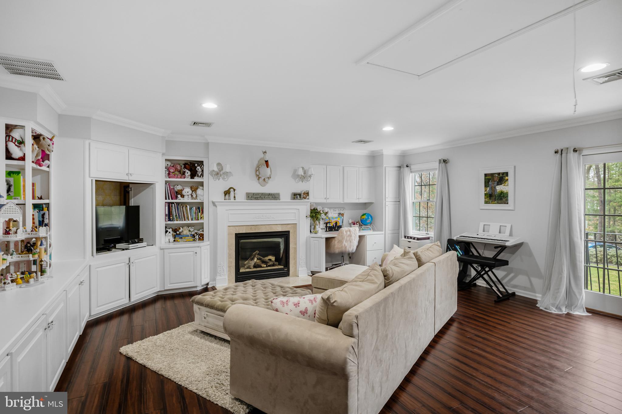 84 Gottliebs Field Road Medford, NJ 08055 - Photo 43 of 54 Bonus Room w/Firelplace