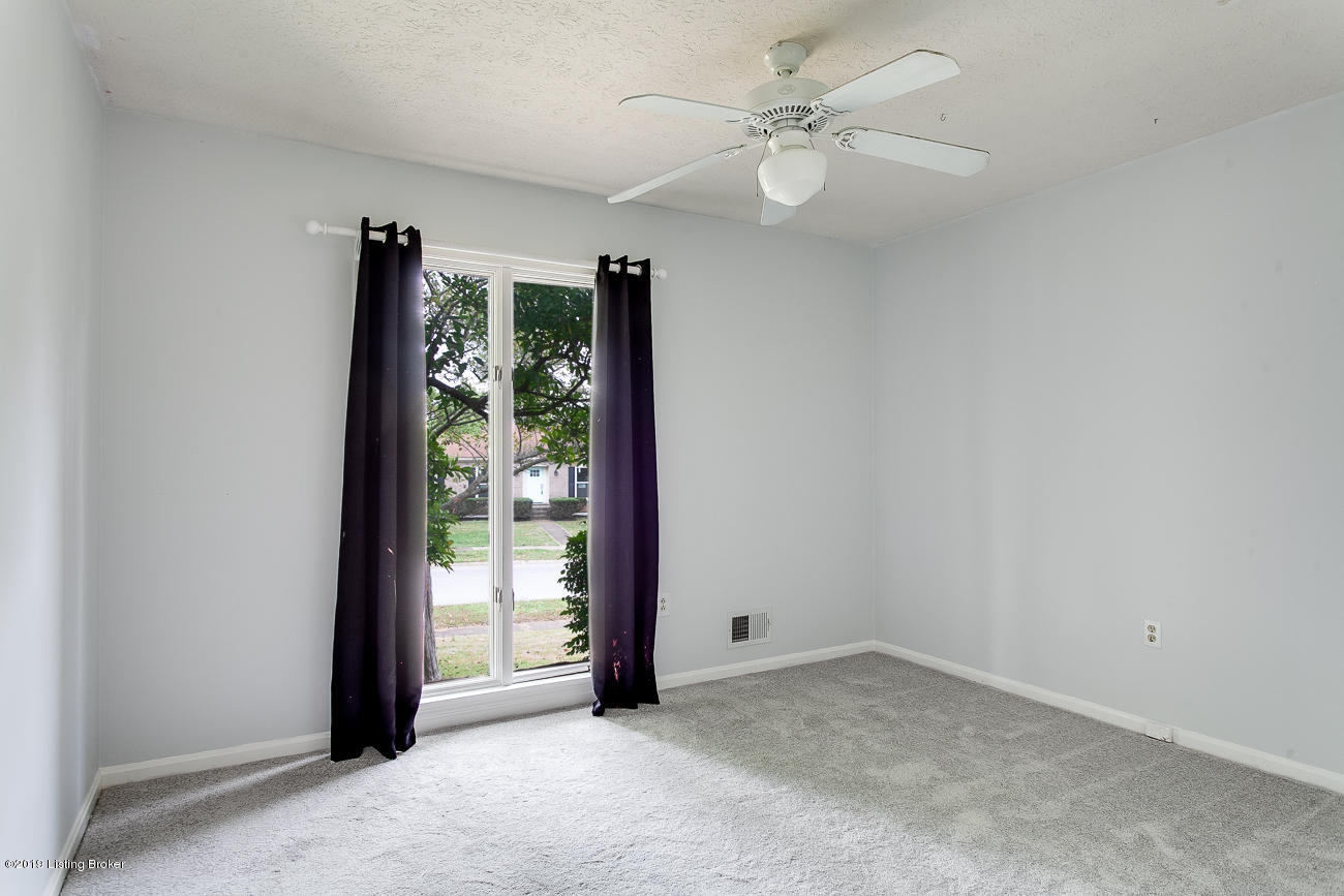 7025 Chippenham Road Louisville, KY 40222 - Photo 23 of 39 7025 Chippenham Rd-23