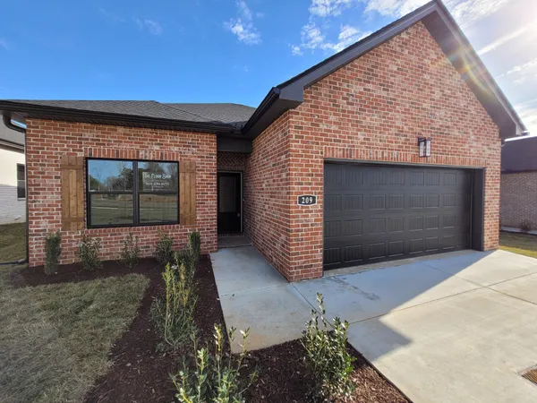 $398,208 | 209 Sandalwood Way, Dickson, TN 37055