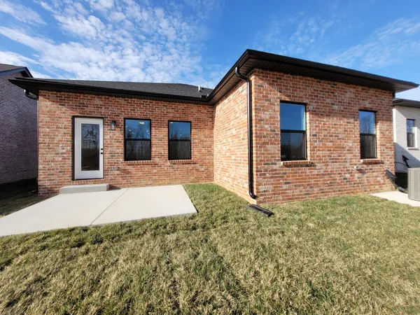 $398,208 | 209 Sandalwood Way, Dickson, TN 37055