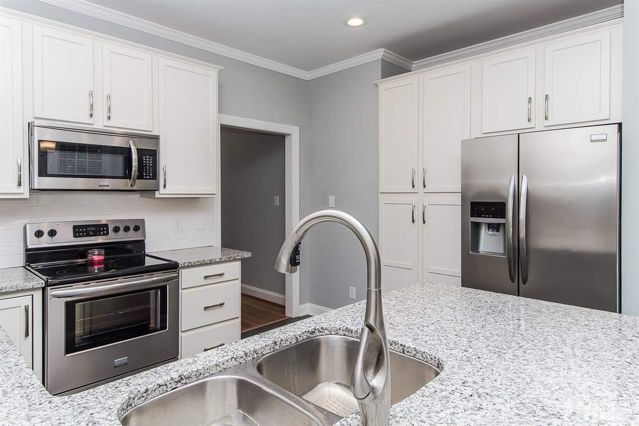 1005 Portico Place Raleigh, NC 27603 - Photo 10 of 25 Gallery Image 10