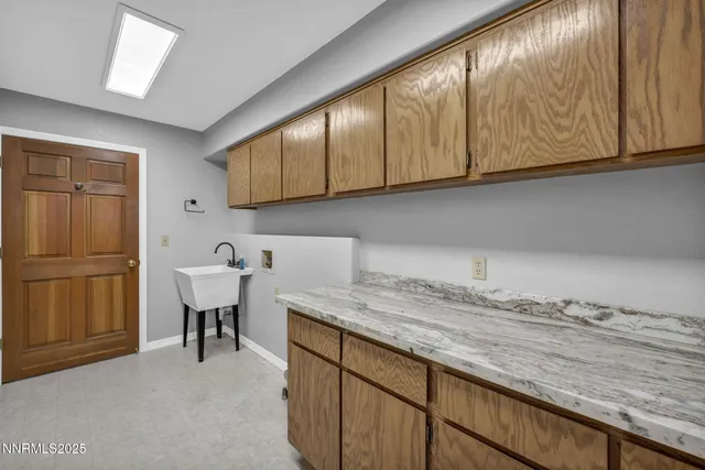 $404,000 | 316 Kay Way, Yerington, NV 89447