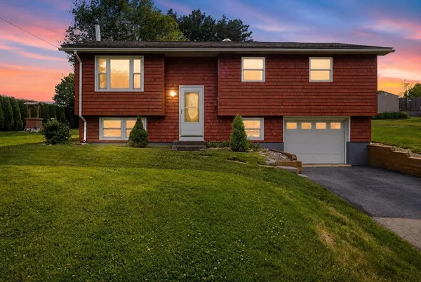 $369,000 | 6 Old Farm Road, Spencer, MA 01562