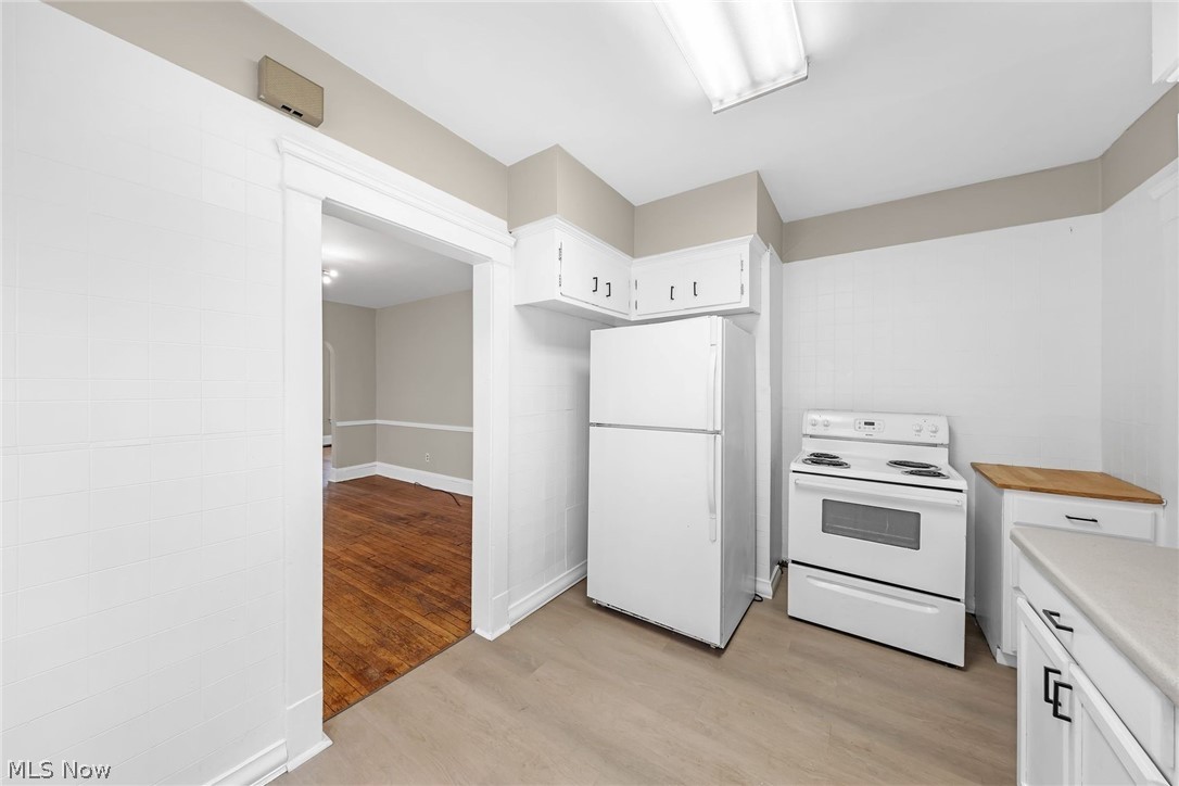 1695 Glenmont Road, Unit LOWR Cleveland, OH 44118 - Photo 13 of 29