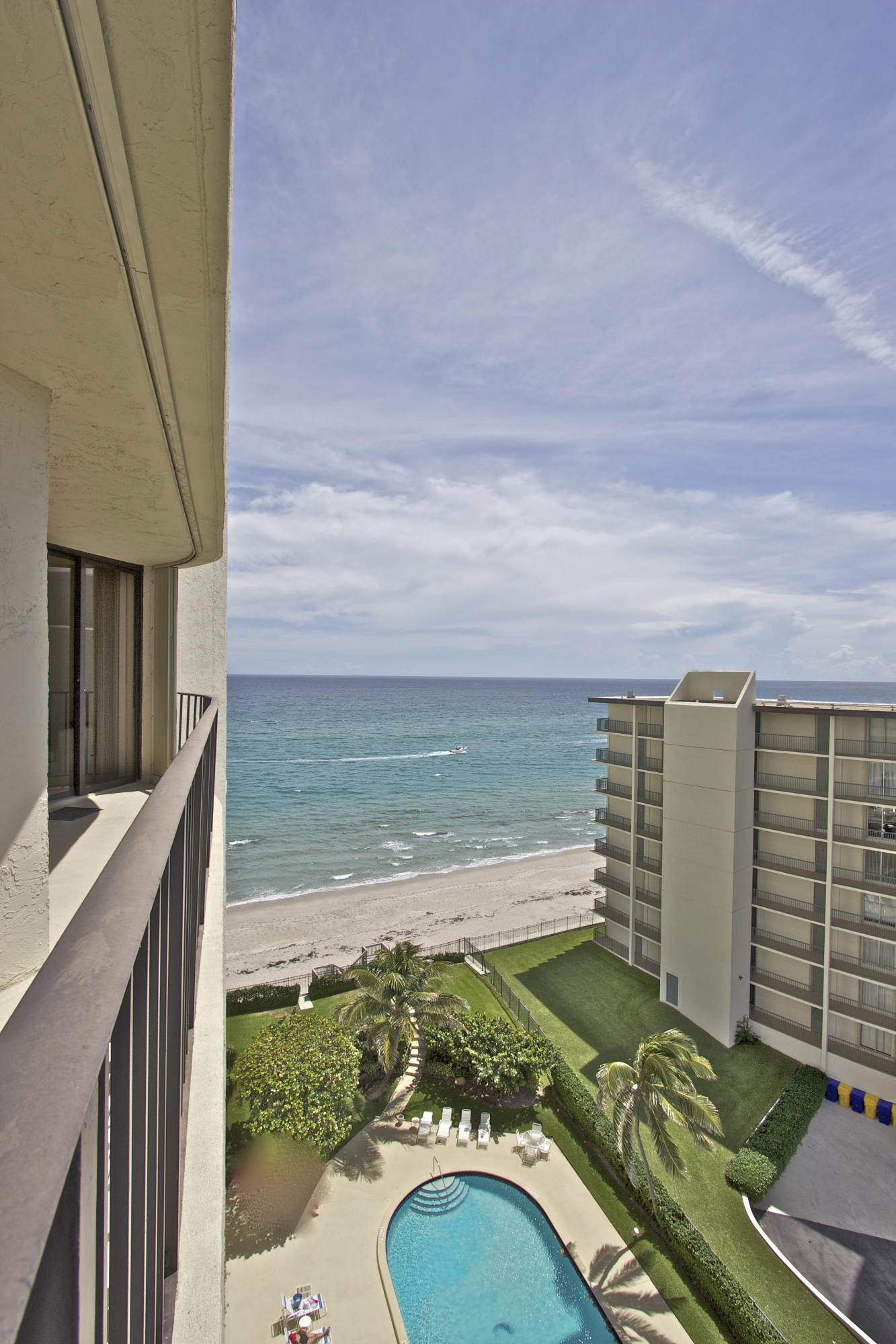 5420 North Ocean Avenue, Unit 1006 Singer Island, FL 33404 - Photo 3 of 44 Pool/Beach