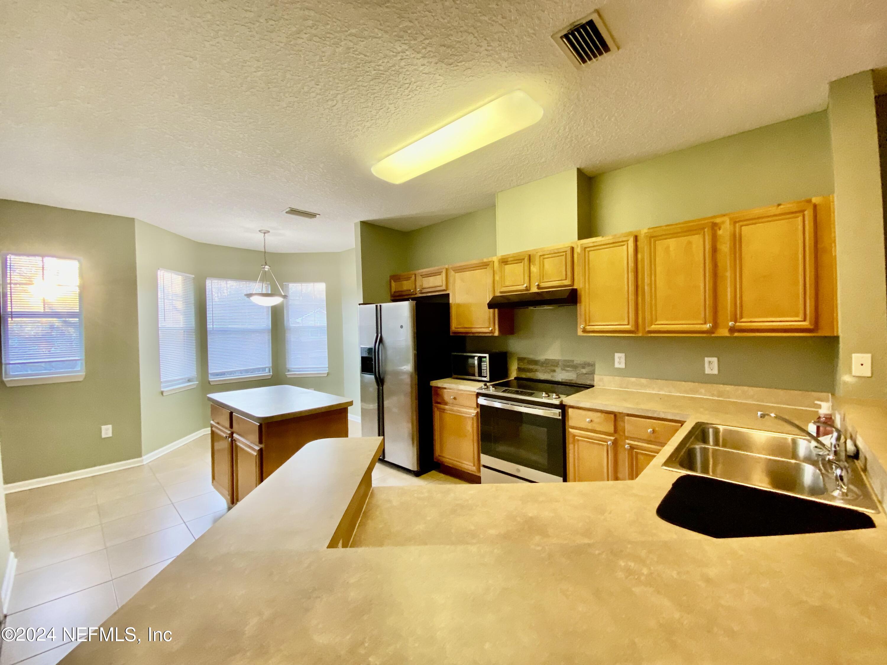 5663 Greenland Road, Unit 304 Jacksonville, FL 32258 - Photo 10 of 26 IMG_2690