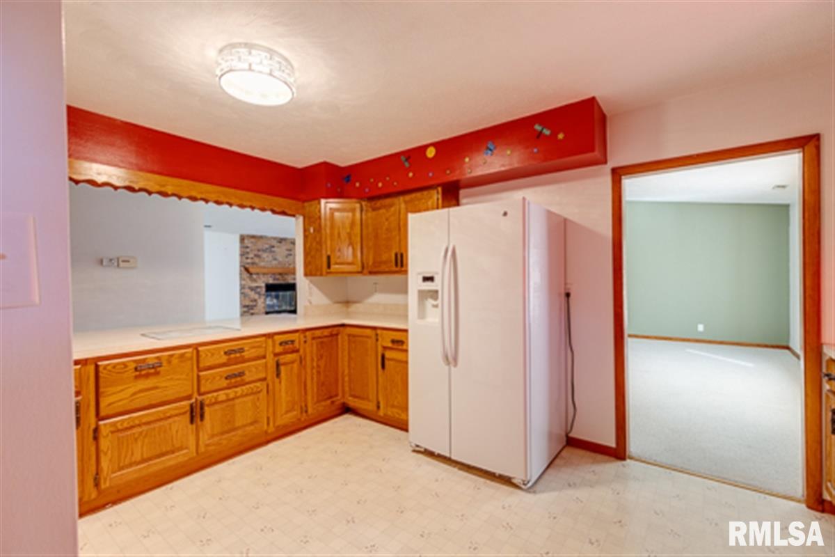 5943 Prairie School Road Riverton, IL 62561 - Photo 15 of 28