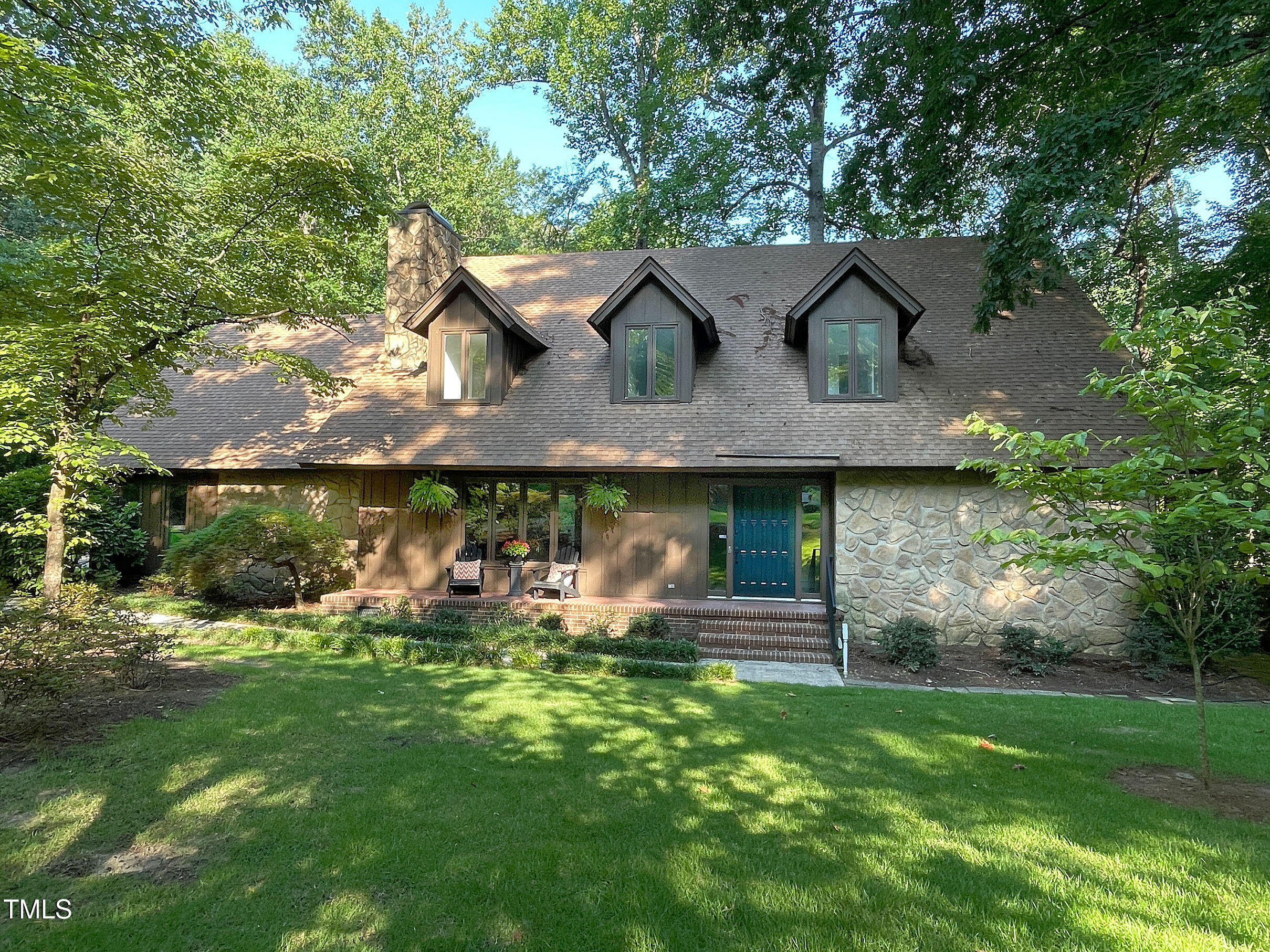 7101 Leveret Circle Raleigh, NC 27615 - Photo 2 of 36 20240715_124546028_iOS