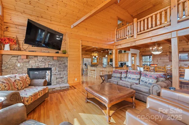 $785,000 | 207 Longridge Lane, Waynesville, NC 28785