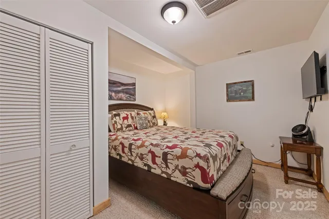 $785,000 | 207 Longridge Lane, Waynesville, NC 28785