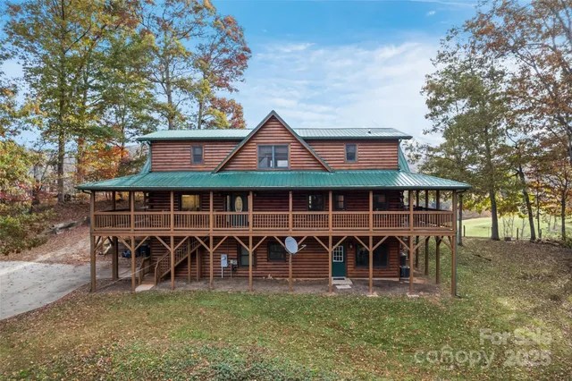 $785,000 | 207 Longridge Lane, Waynesville, NC 28785