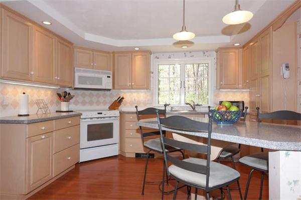 590 Heald Road Carlisle, MA 01741 - Photo 3 of 16