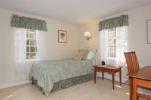 590 Heald Road Carlisle, MA 01741 - Photo 9 of 16