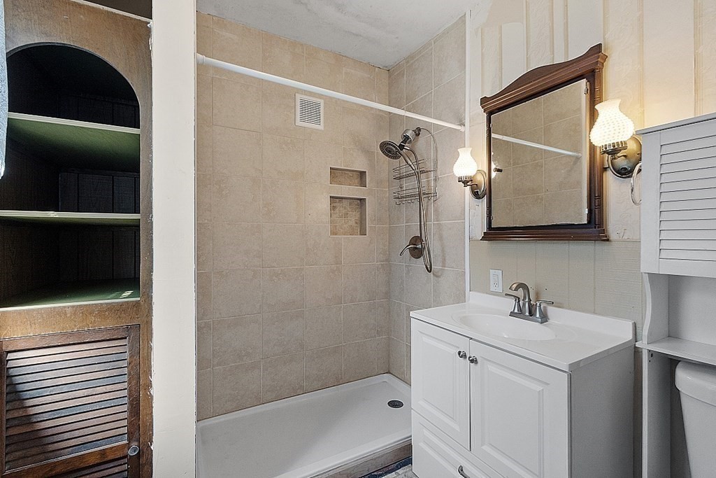63 Unity Avenue Athol, MA 01331 - Photo 13 of 34 Gallery Image 13