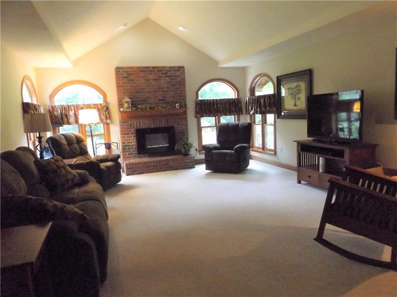 4575 Dutch Ridge Road Beaver, PA 15009 - Photo 6 of 24