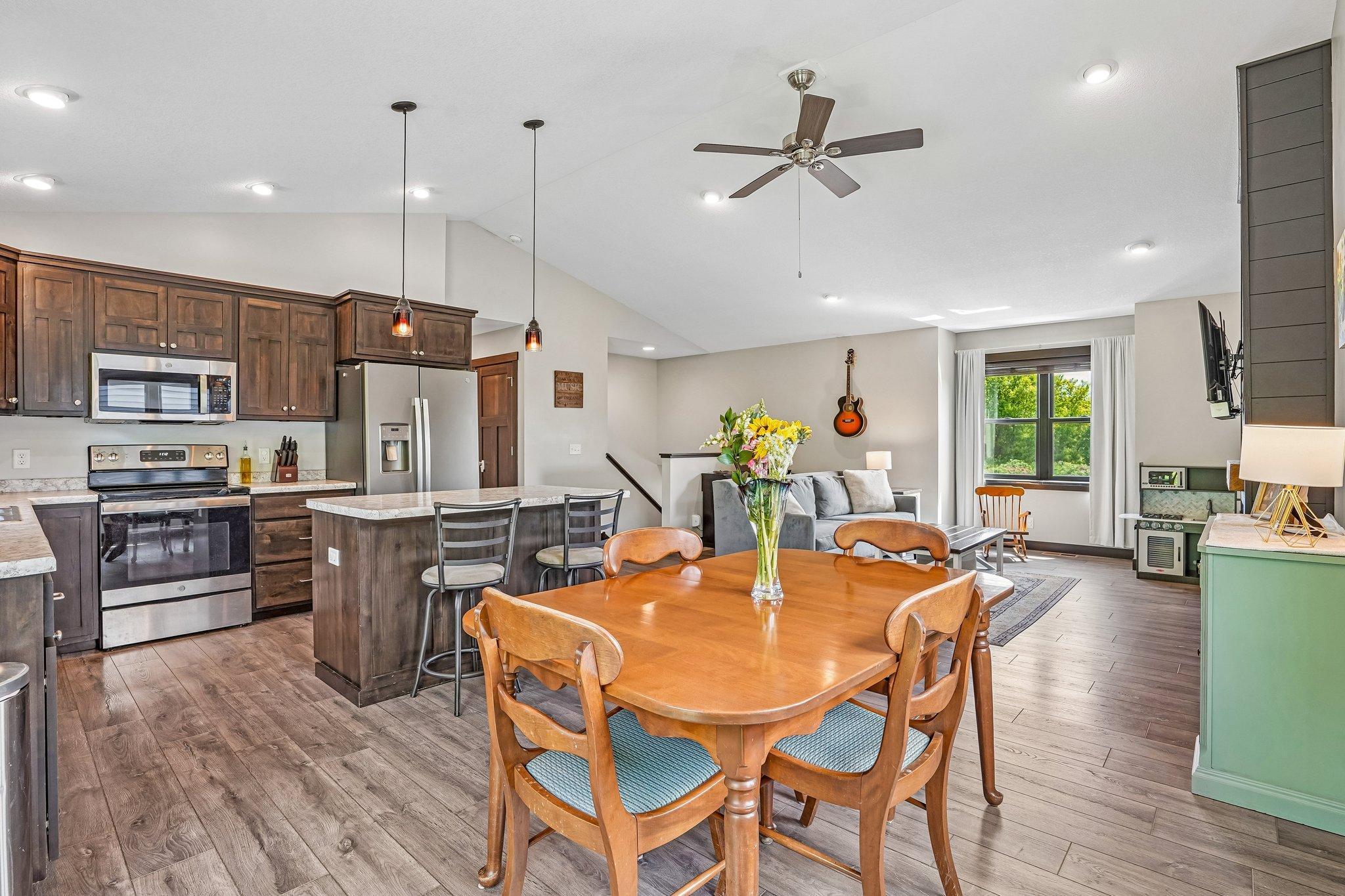 541 Prairie Road New Richmond, WI 54017 - Photo 7 of 27