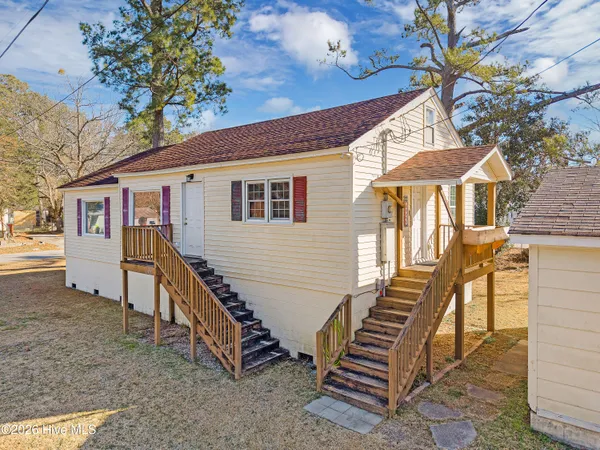 $219,000 | 107 Poplar Street, New Bern, NC 28560