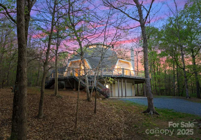 $825,000 | 10200 Amsterdam Drive, Mount Pleasant, NC 28124