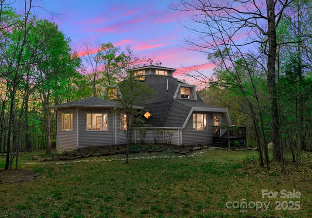 $825,000 | 10200 Amsterdam Drive, Mount Pleasant, NC 28124