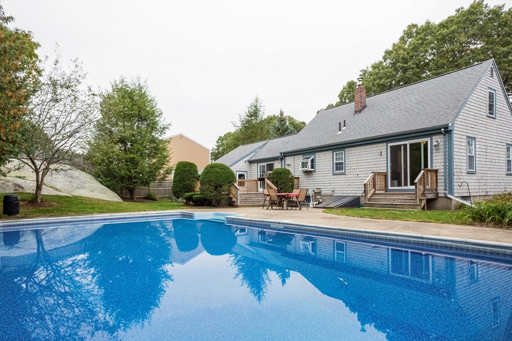 48 Ford Road Weymouth, MA 02190 - Photo 20 of 27 Gallery Image 20
