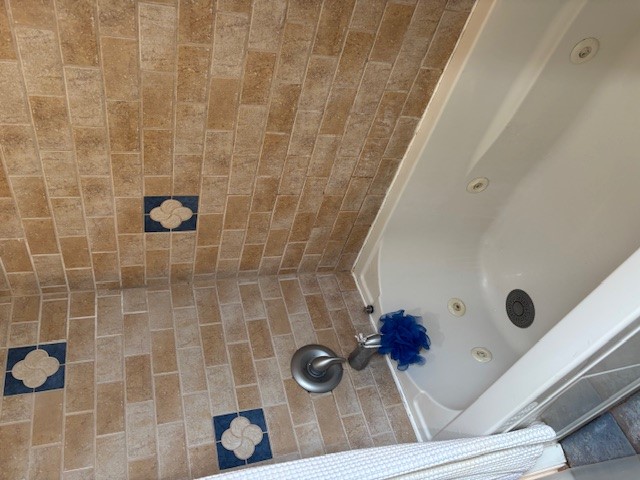 2639 West 45th Street Austin, TX 78731 - Photo 28 of 29 Bathroom featuring a combined bath / shower with jetted tub