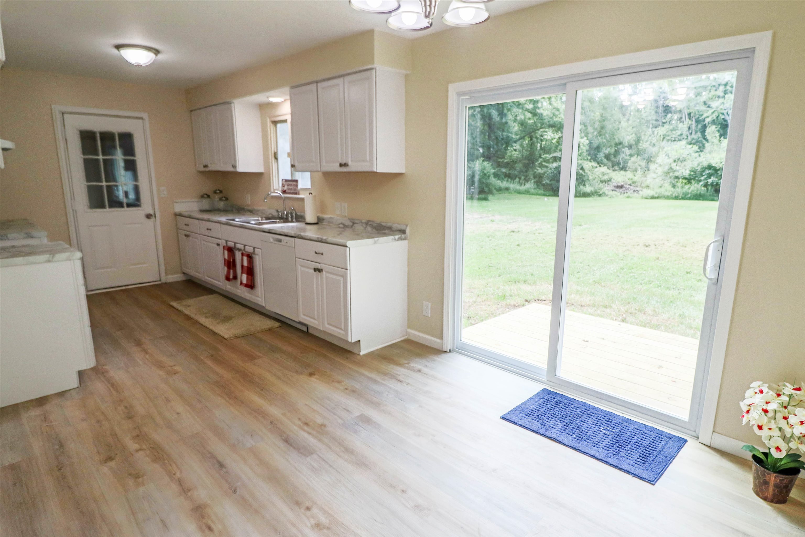 1097 West Willard Road Birch Run, MI 48415 - Photo 6 of 31 50184650-c81a4f63-923c-444a-ab88-ac378849c4cb.JPG