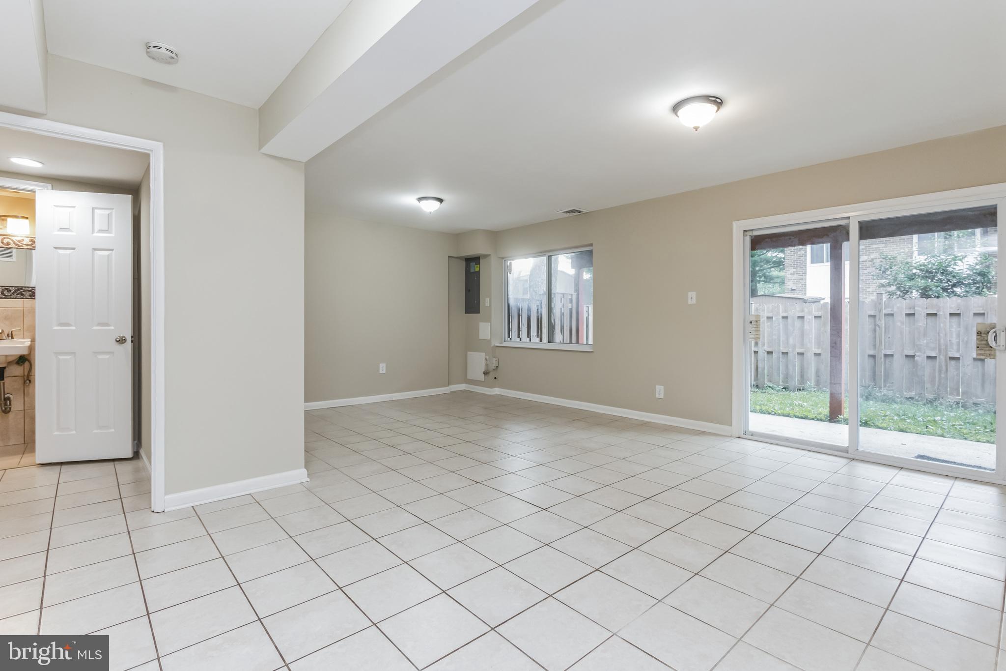502 West Deer Park Road, Unit 17G Gaithersburg, MD 20877 - Photo 22 of 27
