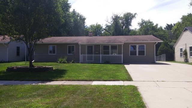 121 East Oltendorf Road Streamwood, IL 60107 - Photo 1 of 12
