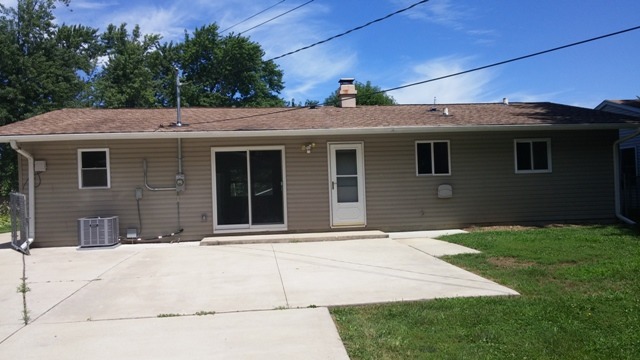 121 East Oltendorf Road Streamwood, IL 60107 - Photo 2 of 12