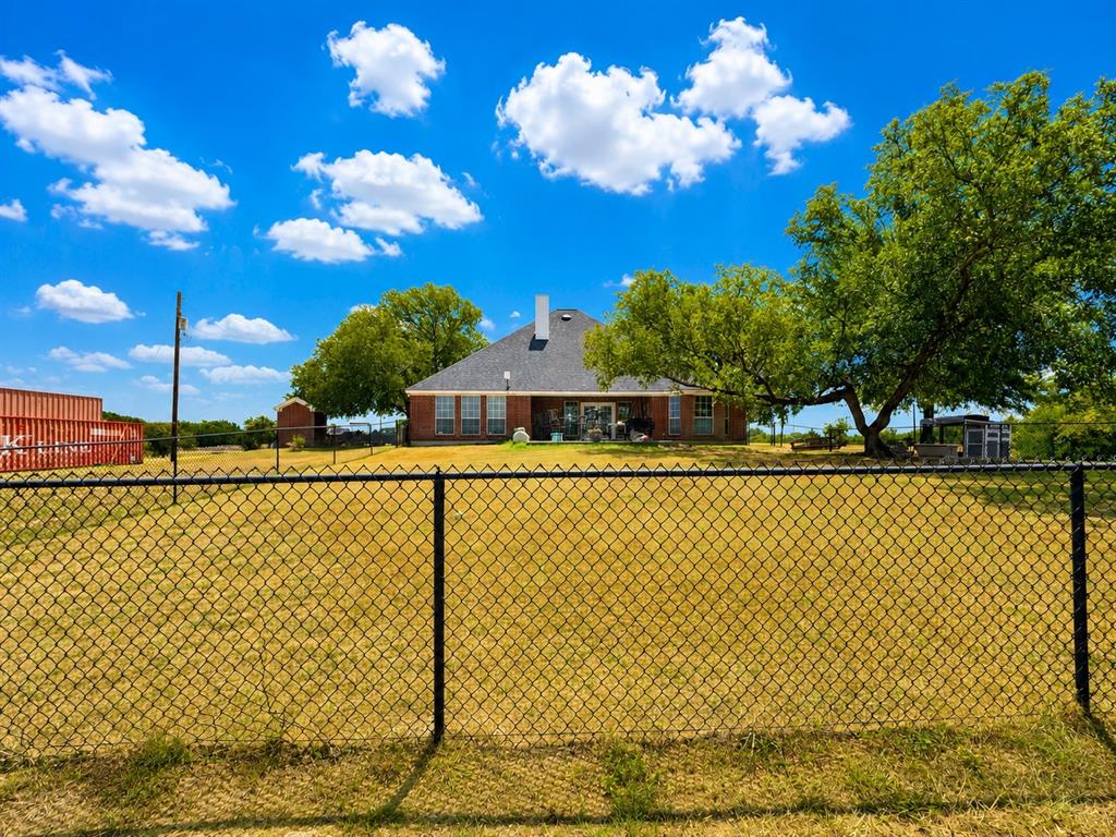 148 County Road 2627 Decatur, TX 76234 - Photo 5 of 33