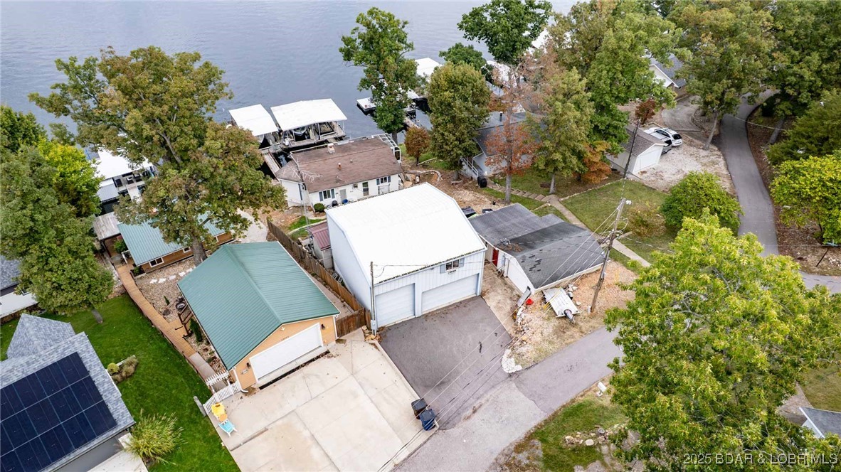 33060 Fairglen Road Sunrise Beach, MO 65079 - Photo 6 of 41