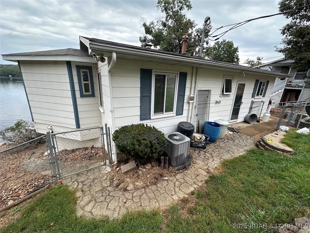 33060 Fairglen Road Sunrise Beach, MO 65079 - Photo 9 of 41