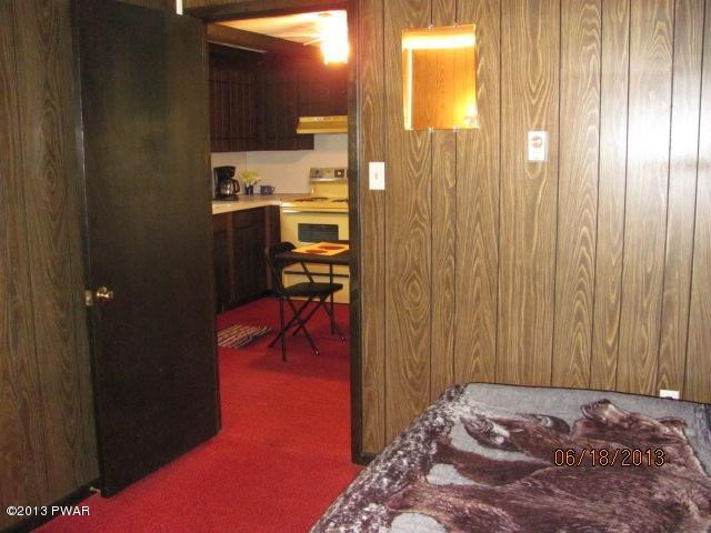 11 Holland Road Hawley, PA 18428 - Photo 13 of 17