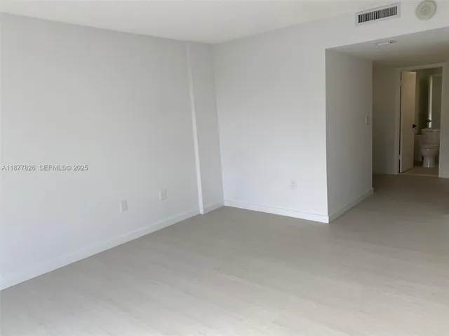 $5,300 | 199 Ocean Ln Drive, Unit 707, Key Biscayne, FL 33149