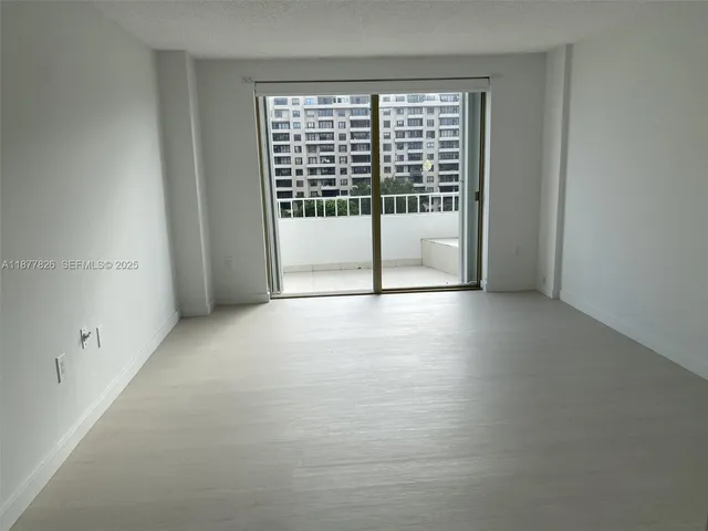 $5,300 | 199 Ocean Ln Drive, Unit 707, Key Biscayne, FL 33149