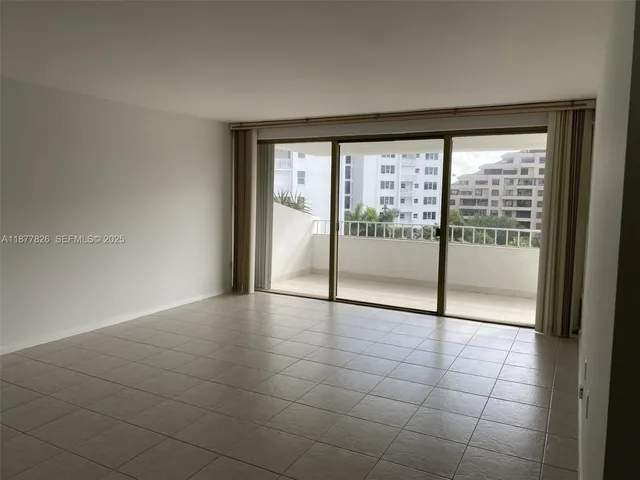 $5,300 | 199 Ocean Ln Drive, Unit 707, Key Biscayne, FL 33149