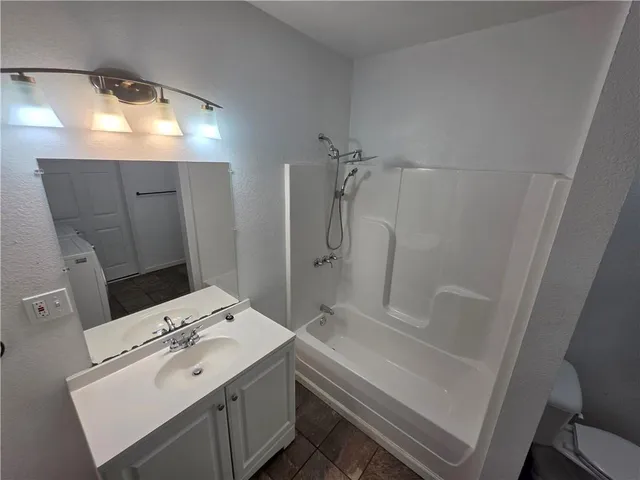 $131,000 | 822 North Ash Street, Nevada, MO 64772