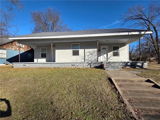 $131,000 | 822 North Ash Street, Nevada, MO 64772