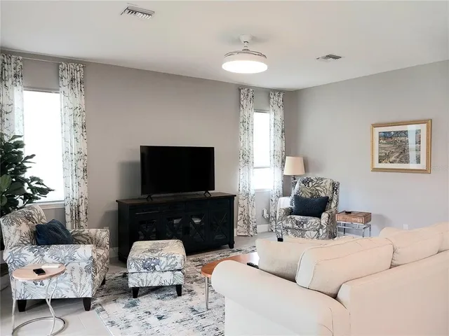 $3,200 | 10102 Carnoustie Place, Bradenton, FL 34211