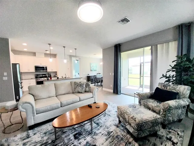 $3,200 | 10102 Carnoustie Place, Bradenton, FL 34211