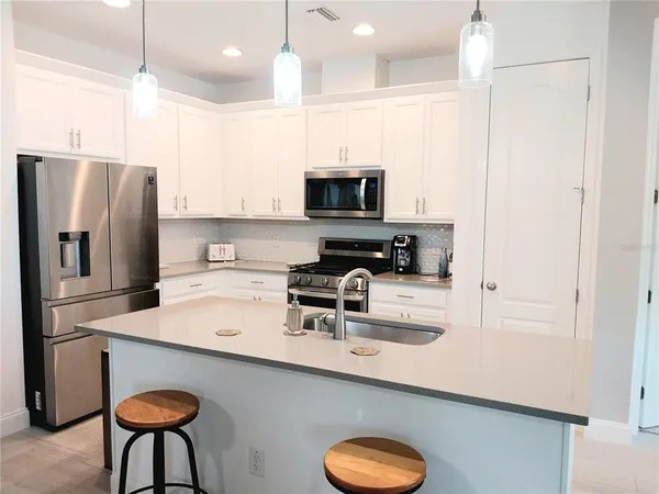 $3,200 | 10102 Carnoustie Place, Bradenton, FL 34211
