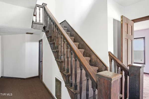 $239,900 | 380 Oak Grove Road, Gray, TN 37615