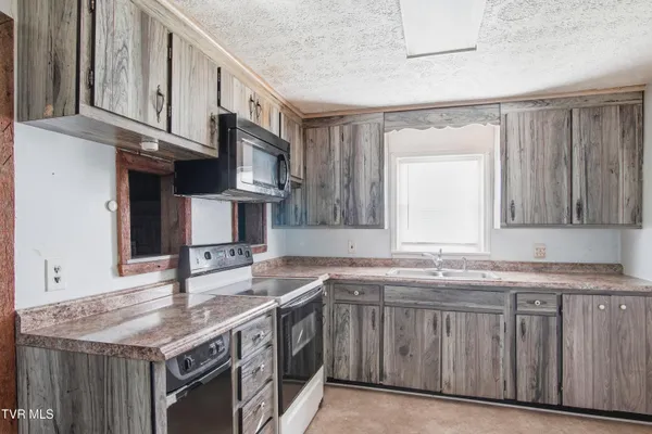 $239,900 | 380 Oak Grove Road, Gray, TN 37615