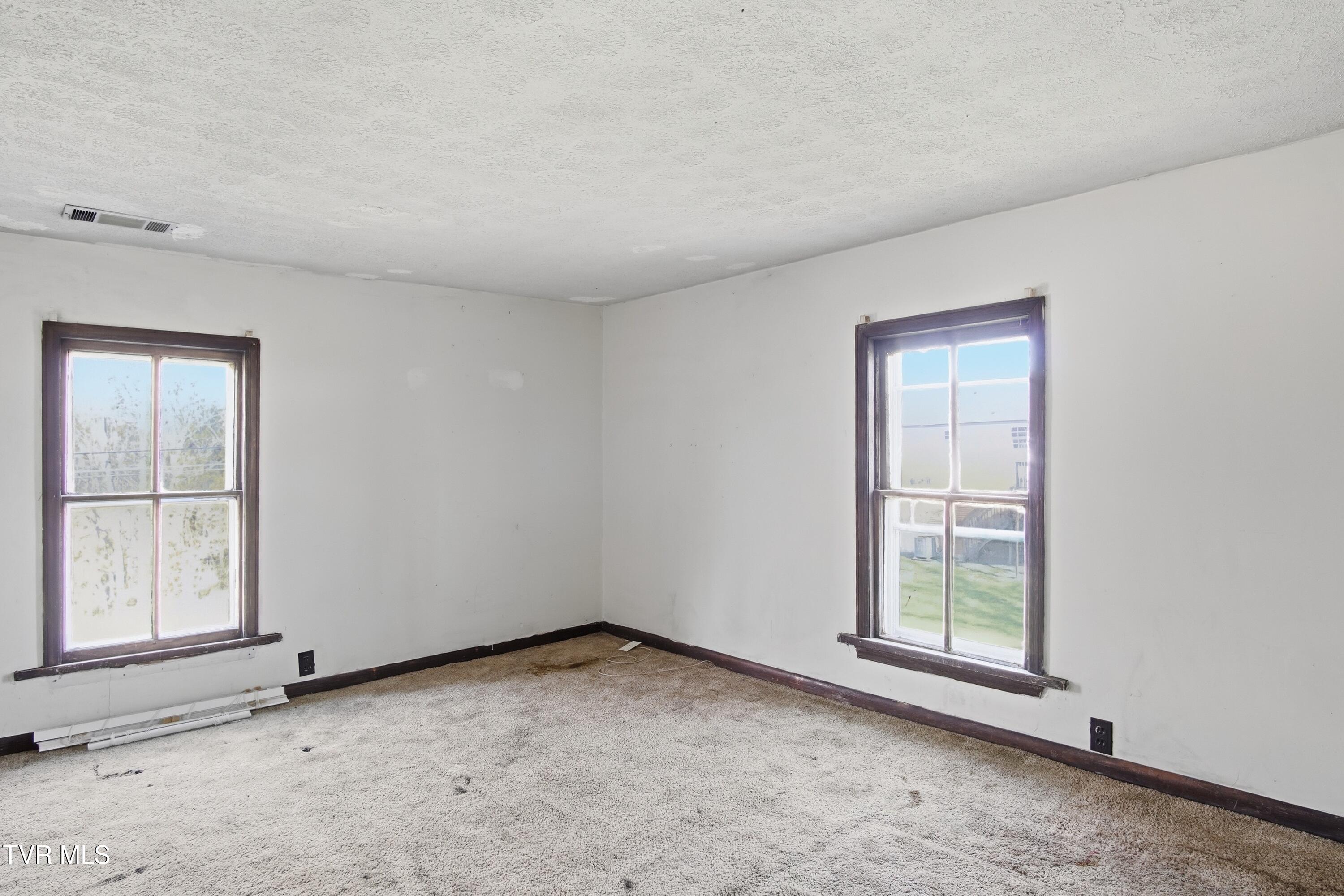 380 Oak Grove Road Gray, TN 37615 - Photo 26 of 39 DSC00073