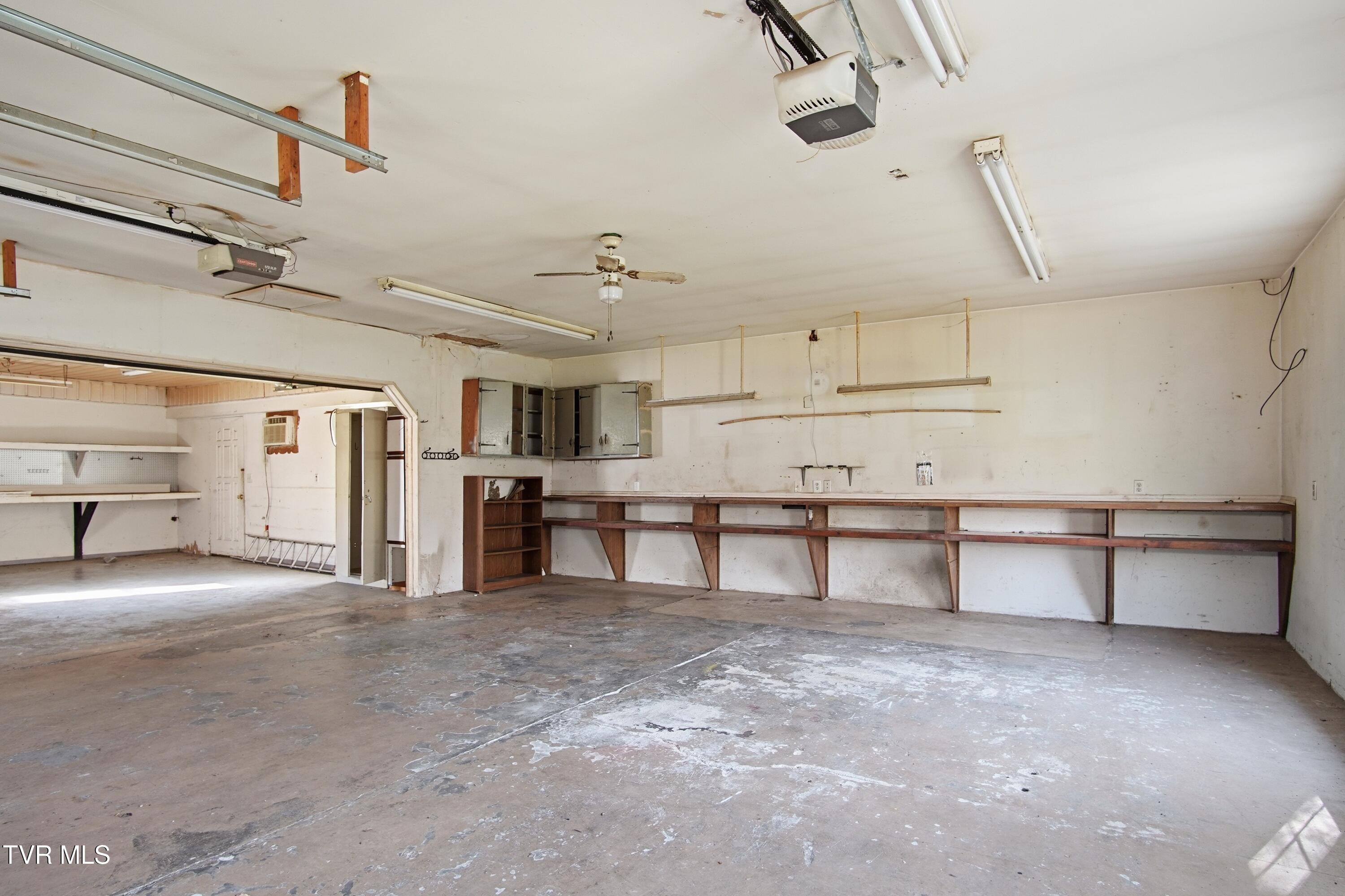 380 Oak Grove Road Gray, TN 37615 - Photo 34 of 39 DSC00061