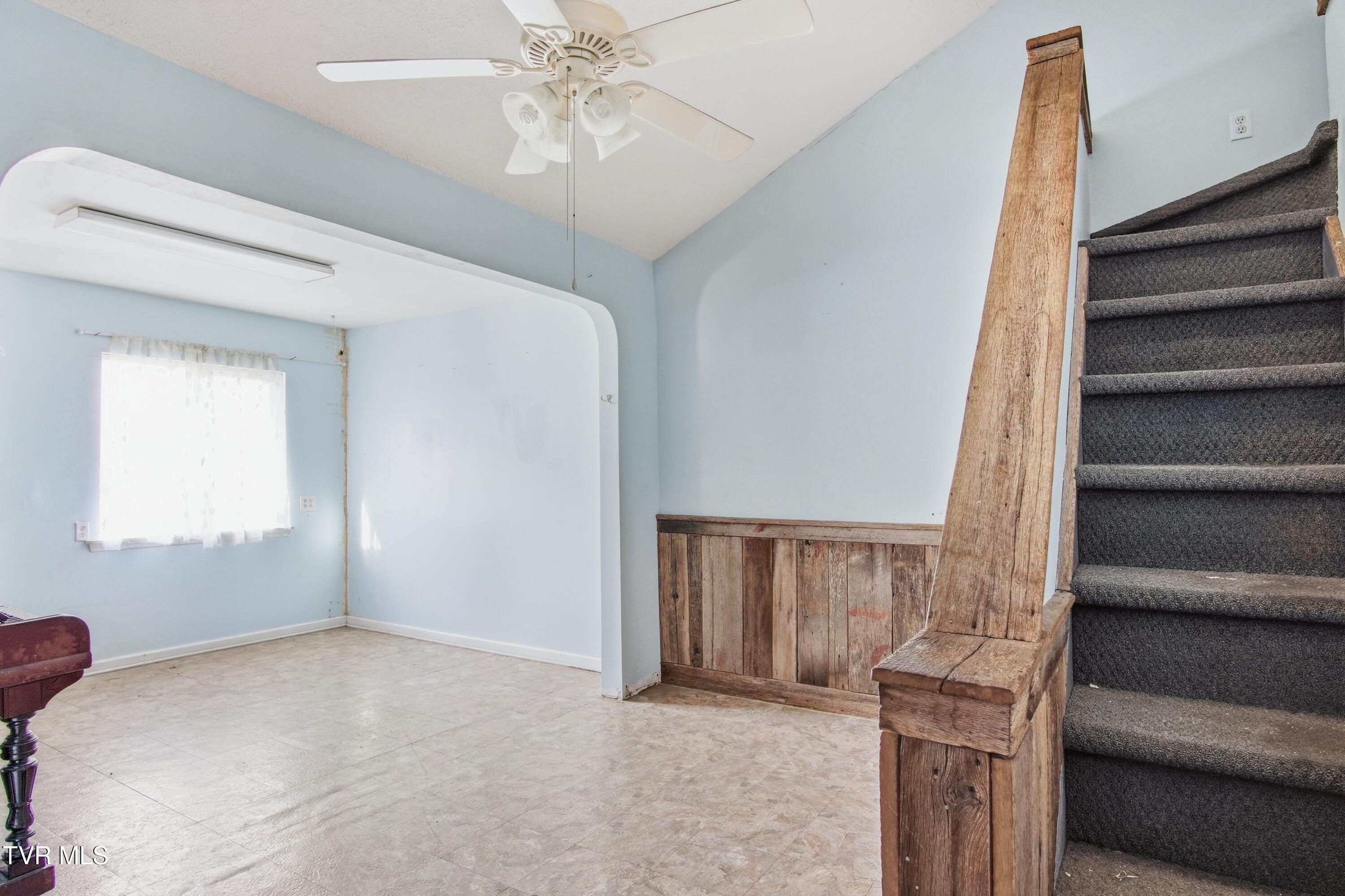 380 Oak Grove Road Gray, TN 37615 - Photo 9 of 39 DSC00040