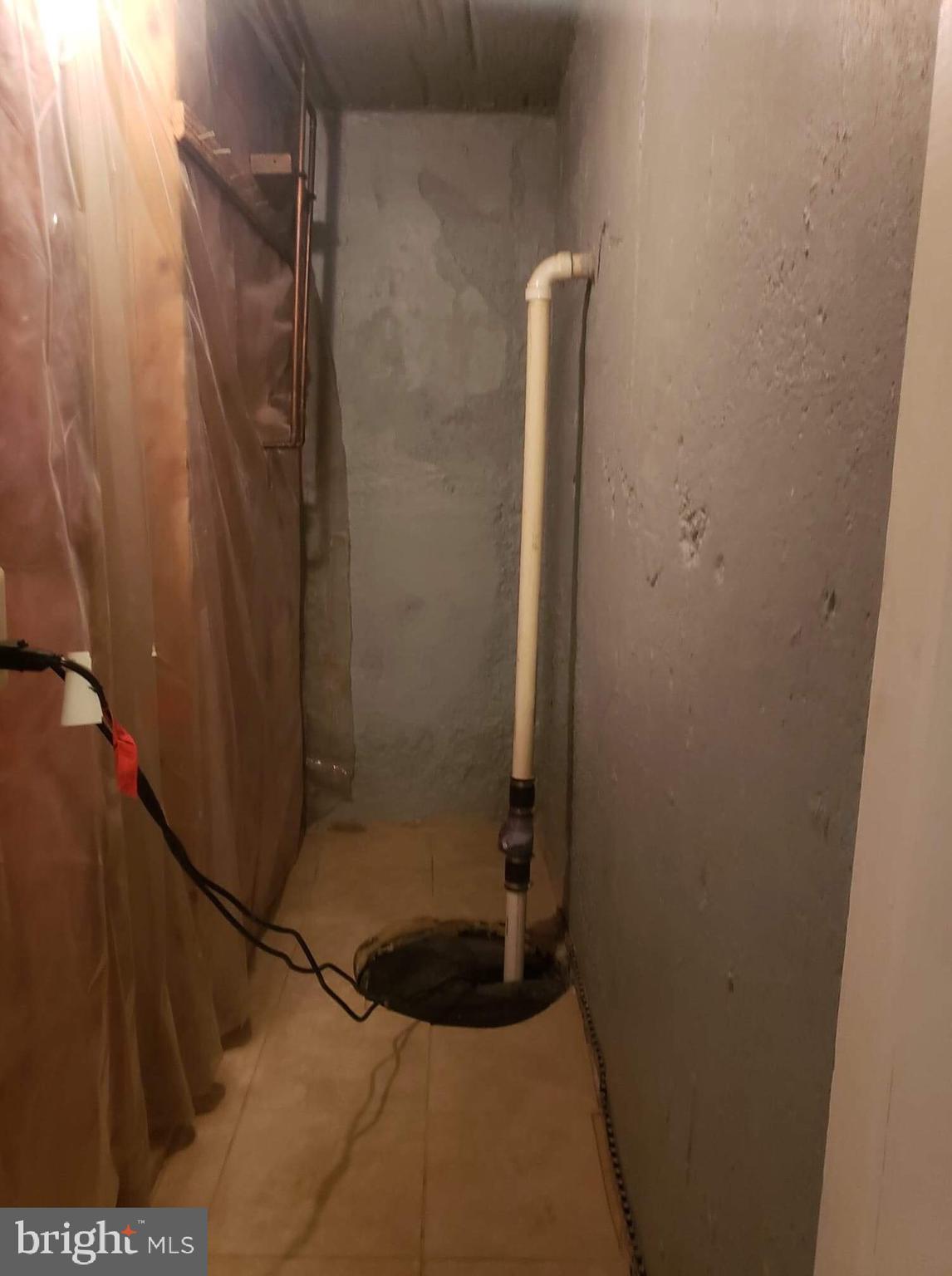 213 Westowne Road Baltimore, MD 21229 - Photo 12 of 20 a bathroom with a shower