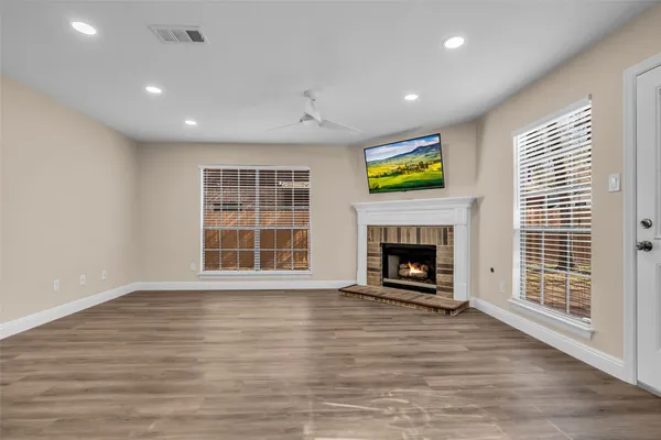 $2,900 | 6 Dusky Meadow Place, Spring, TX 77381