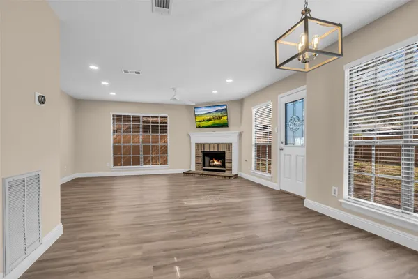 $2,900 | 6 Dusky Meadow Place, Spring, TX 77381