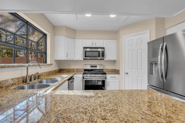 $2,900 | 6 Dusky Meadow Place, Spring, TX 77381